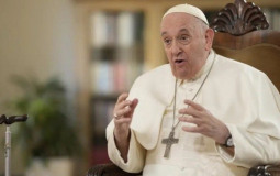 O Papa: as críticas ajudam a crescer, mas gostaria que as fizessem diretamente a mim