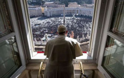 Mundo descarta nascituros, velhos e pobres, diz o papa Francisco