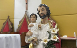 No dia de São José, fiéis da Paróquia Nossa Senhora de Fátima realizam consagração