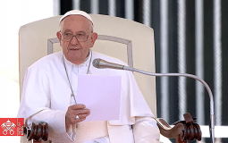 Traficantes de drogas são traficantes de morte, afirma Papa Francisco durante Audiência Geral