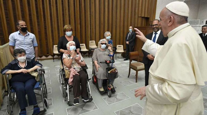 Papa Francisco: “O doente é muito mais que o protocolo”