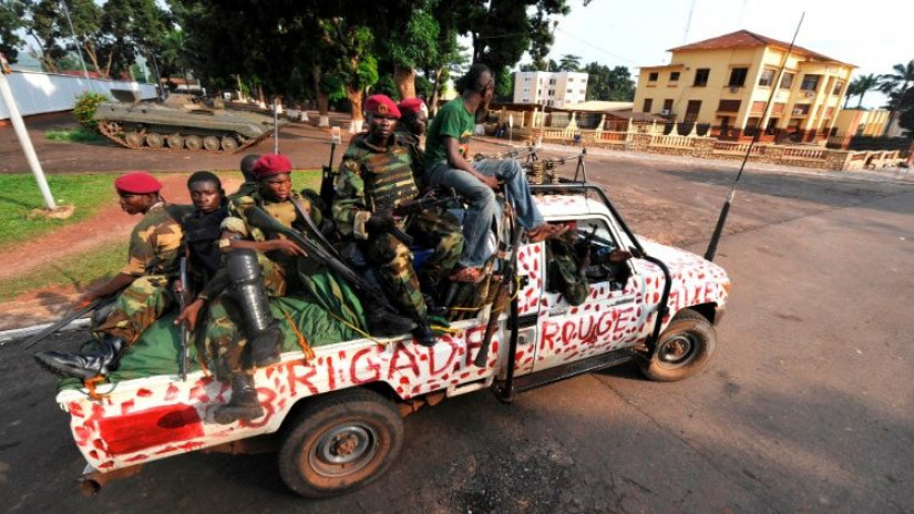 Santa Sé: calar as armas na República Centro-Africana e trabalhar para o desenvolvimento integral