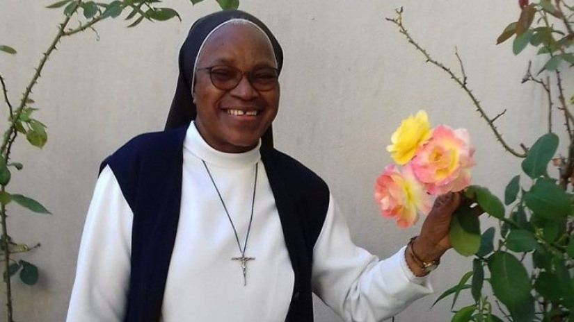 Angola. “Darmos vida para que o outro tenha vida”, a Irmã Bernardeta Sika