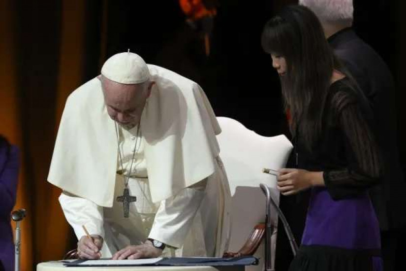 Não podemos salvar a casa comum sem cuidar e amar os pobres, diz papa Francisco