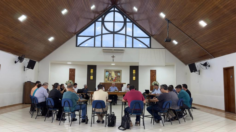 Coordenadores da Ação Evangelizadora no Paraná se reúnem em Apucarana 