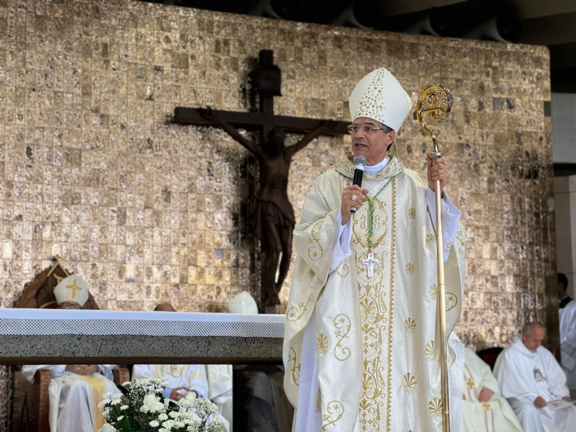 Em celebração emocionante, dom José Mário toma posse como novo arcebispo da Arquidiocese de Cascavel (PR)