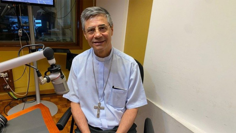 O Papa entrega o Pálio a 42 arcebispos, dentre os quais 5 brasileiros