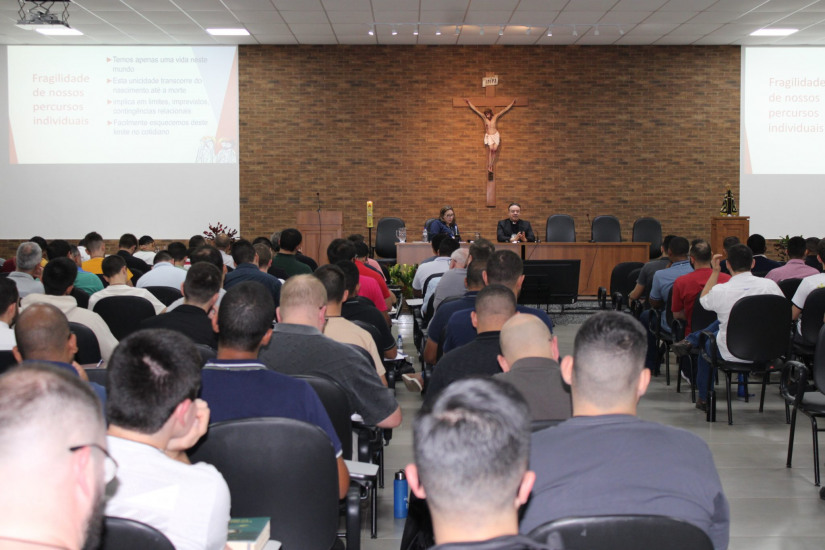 “Como transmitir a fé às novas gerações”, é a pergunta que o Seminário de IVC com Seminaristas quer responder